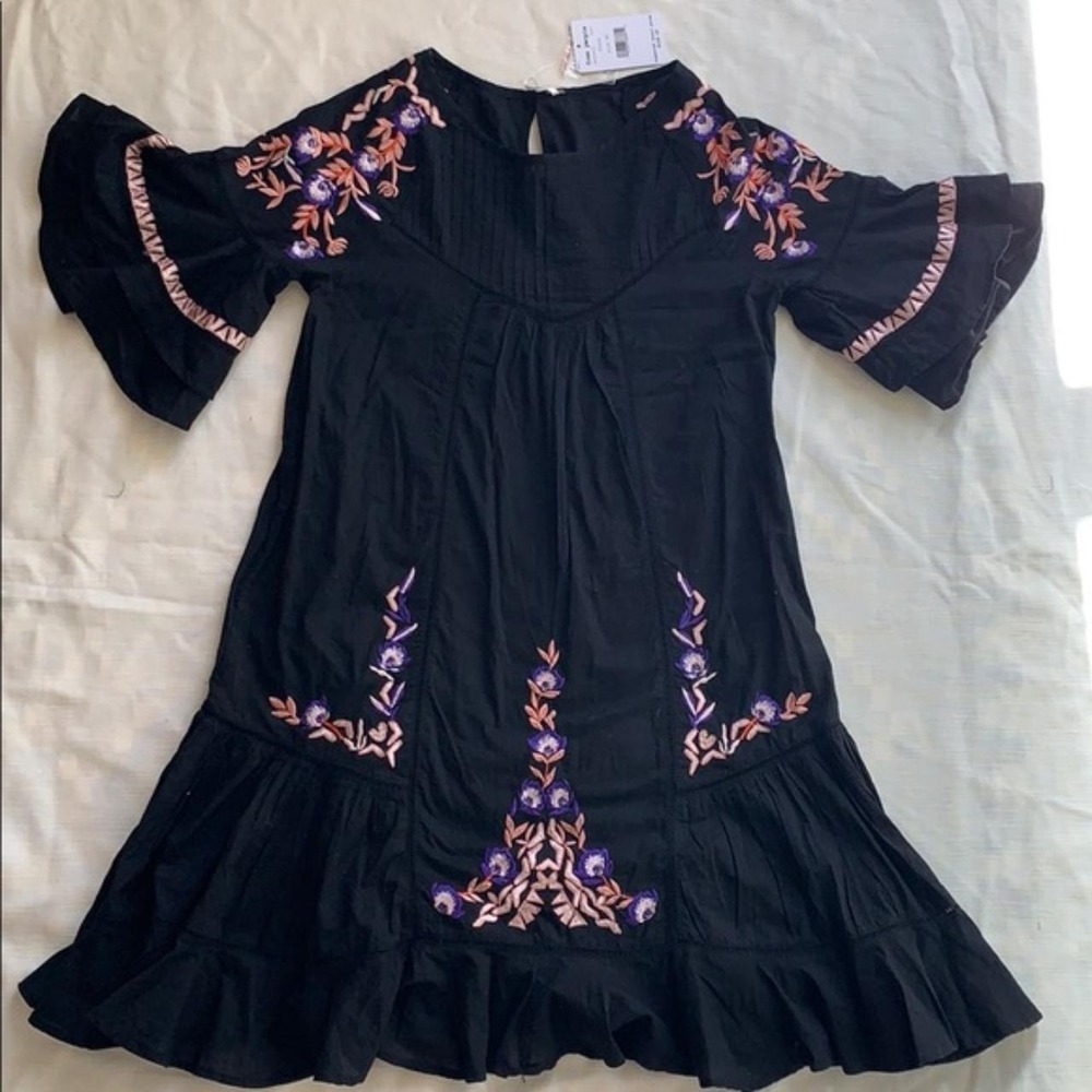 Free People Embroided Dress - sz XS Very BOHO Free People black sz XS dress
